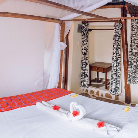 Kijani Cottages In Diani Diani Beach Exterior foto