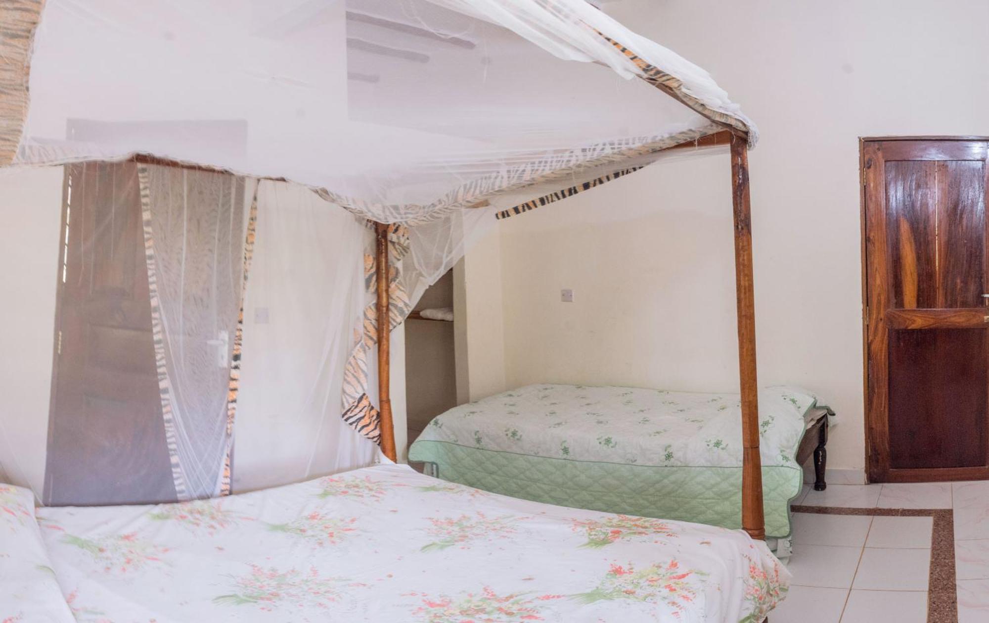 Kijani Cottages In Diani Diani Beach Exterior foto