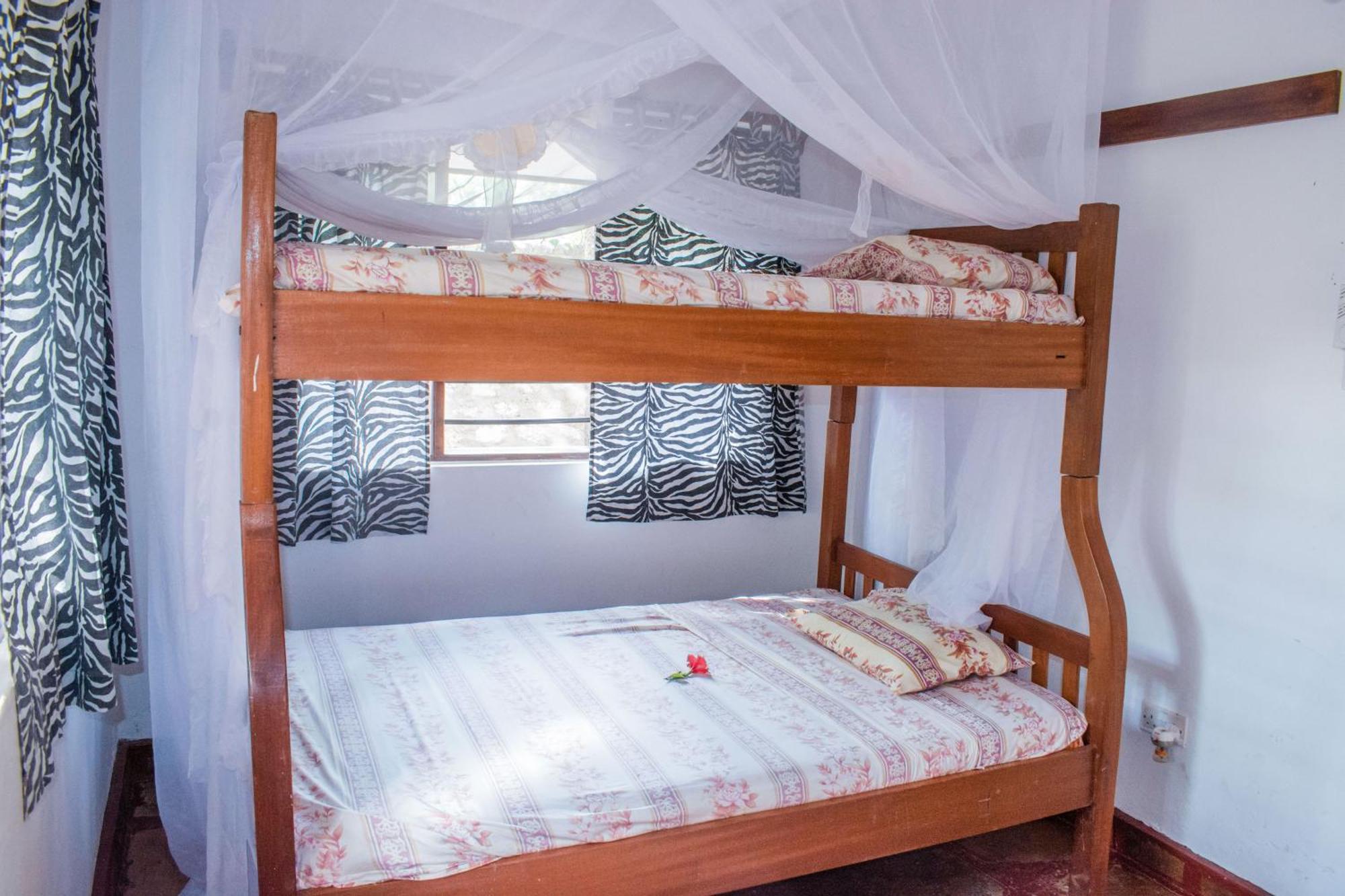 Kijani Cottages In Diani Diani Beach Exterior foto
