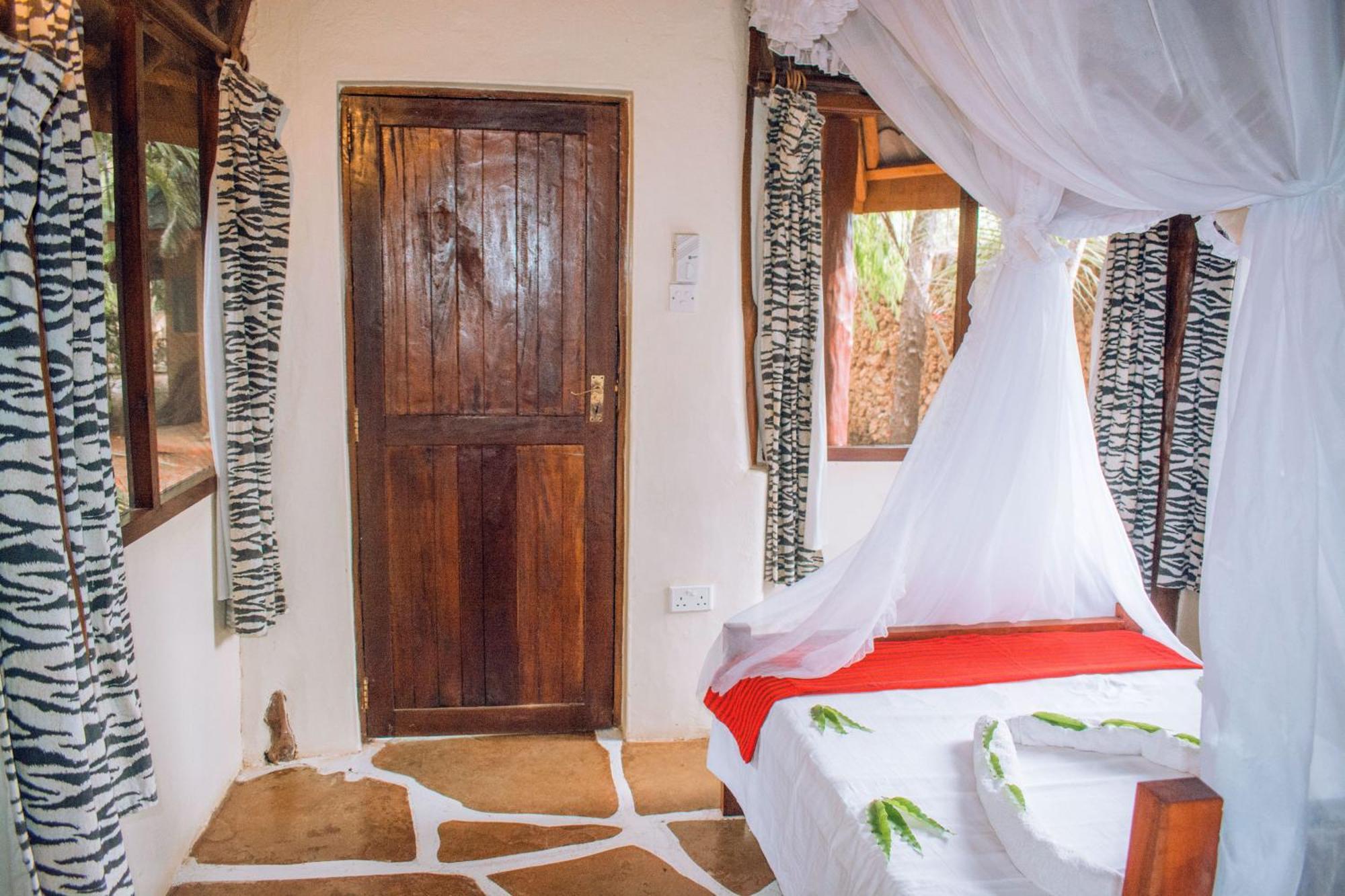 Kijani Cottages In Diani Diani Beach Exterior foto