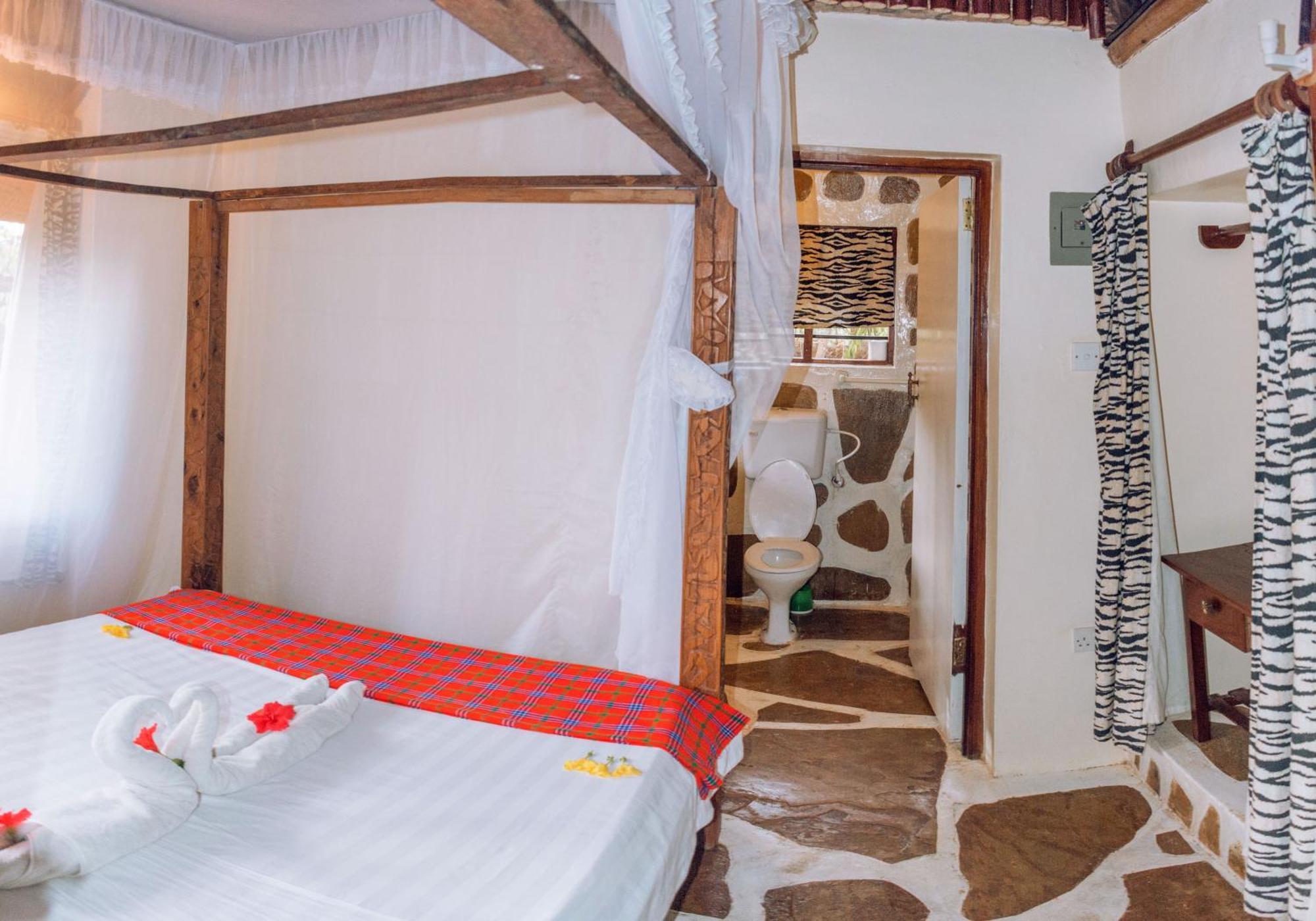 Kijani Cottages In Diani Diani Beach Exterior foto